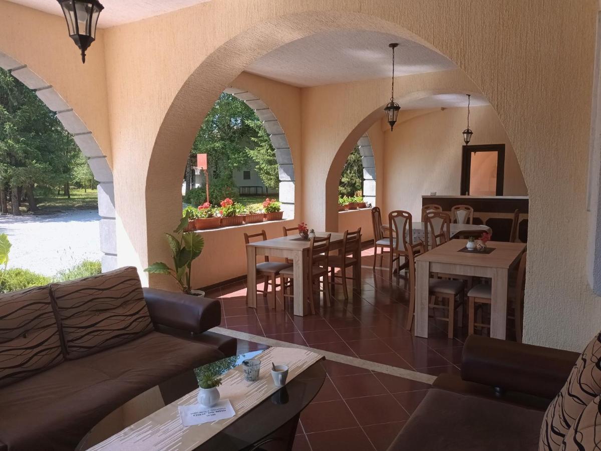 Vacation Home Keskic Velika Gata Екстер'єр фото