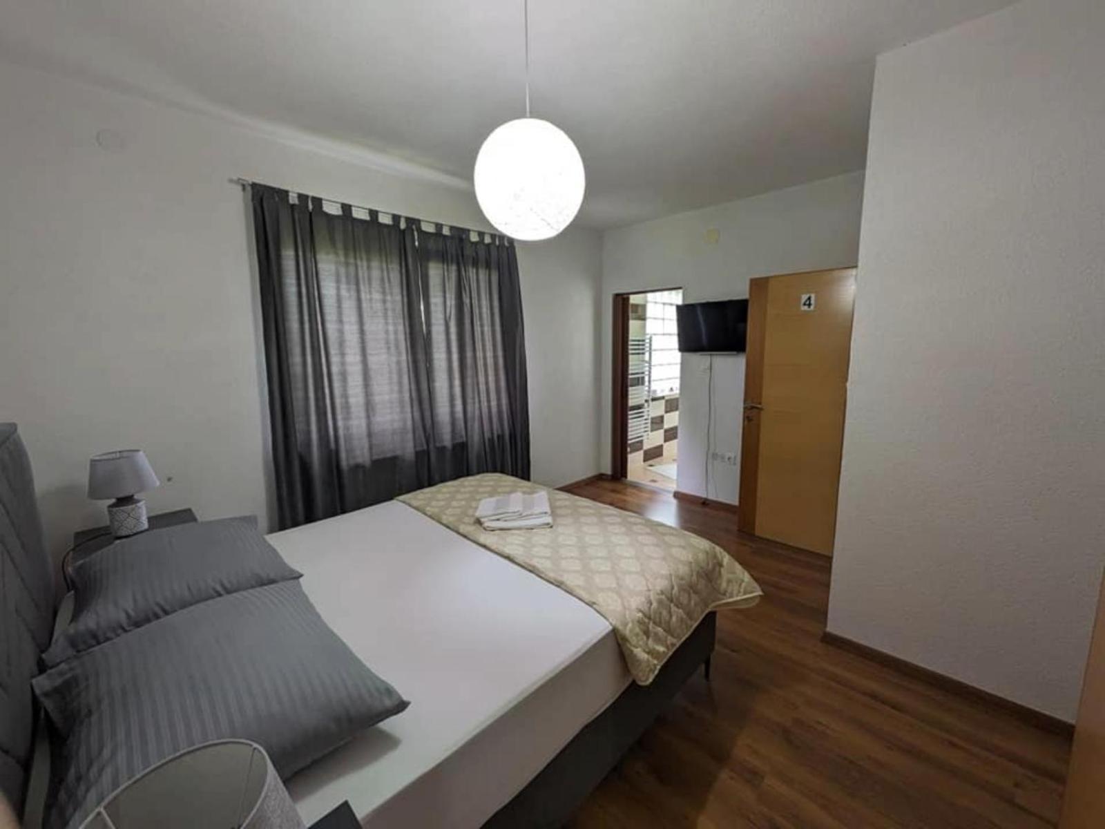 Vacation Home Keskic Velika Gata Екстер'єр фото