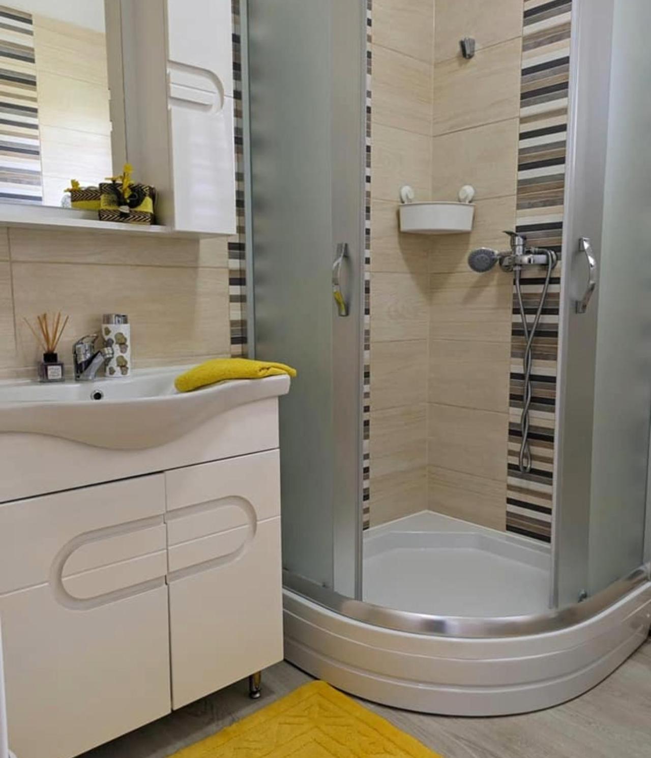Vacation Home Keskic Velika Gata Екстер'єр фото