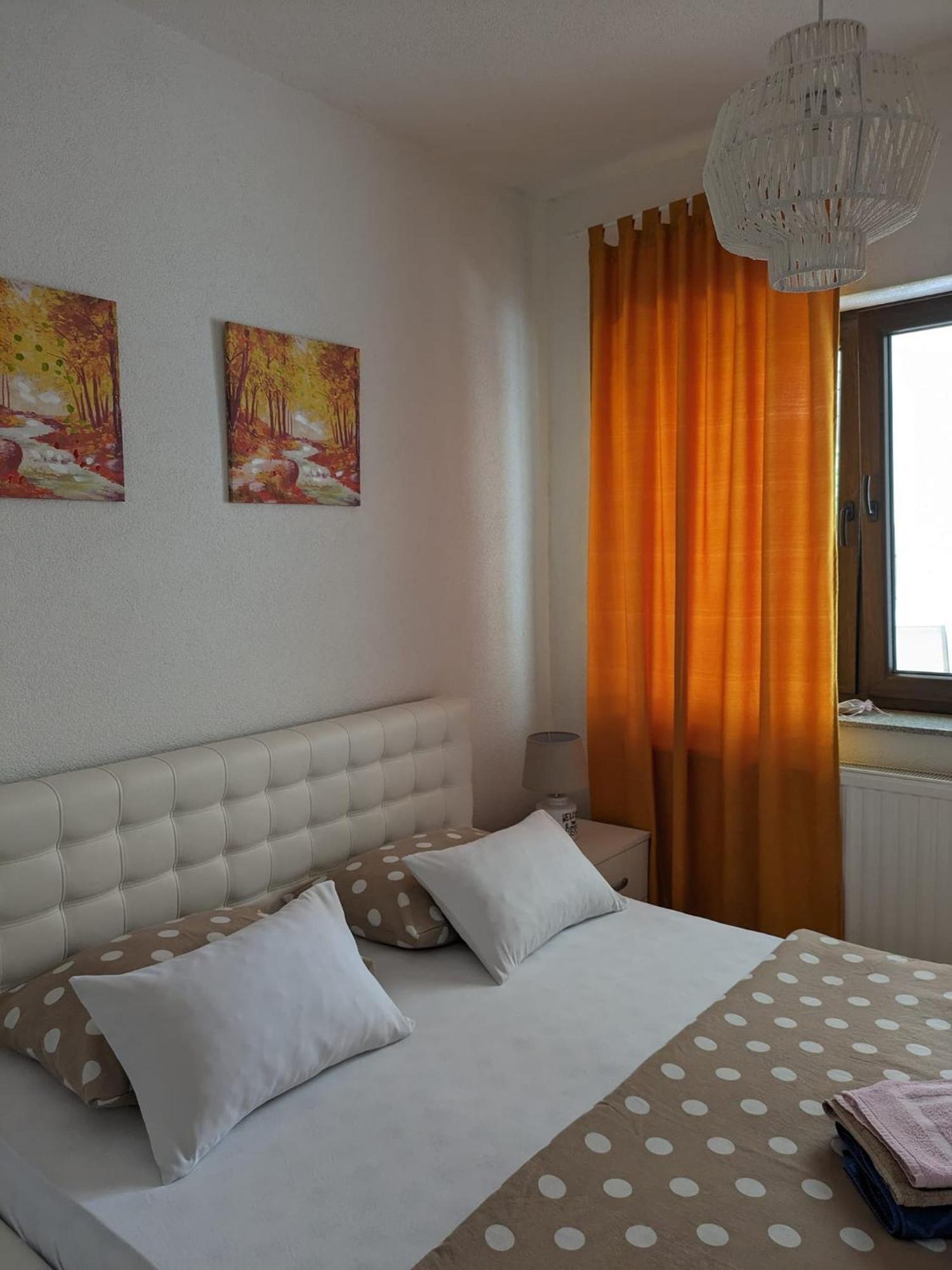 Vacation Home Keskic Velika Gata Екстер'єр фото