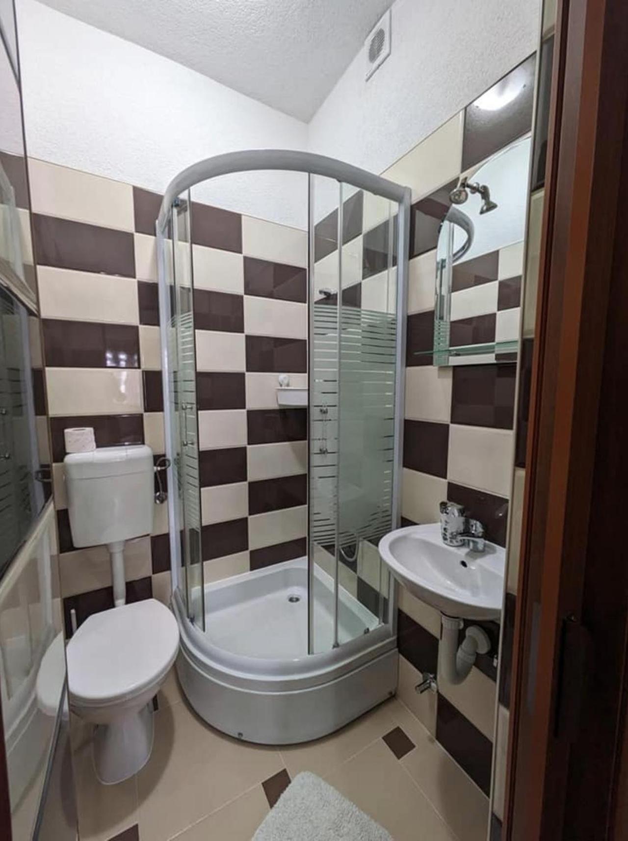 Vacation Home Keskic Velika Gata Екстер'єр фото