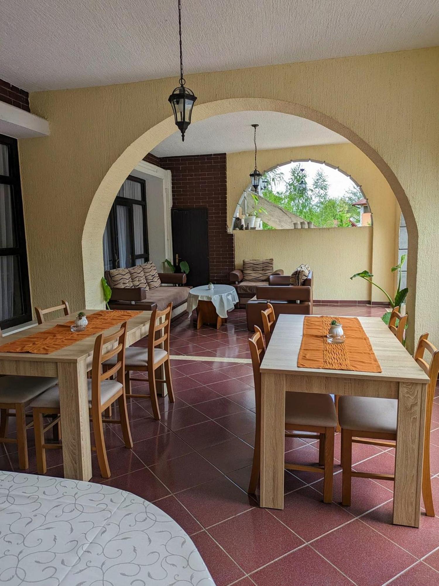 Vacation Home Keskic Velika Gata Екстер'єр фото