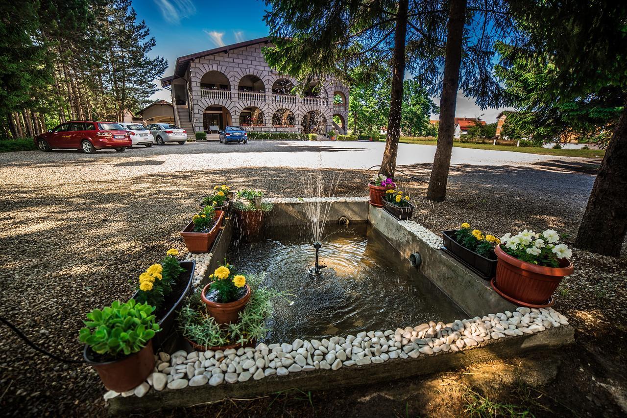 Vacation Home Keskic Velika Gata Екстер'єр фото